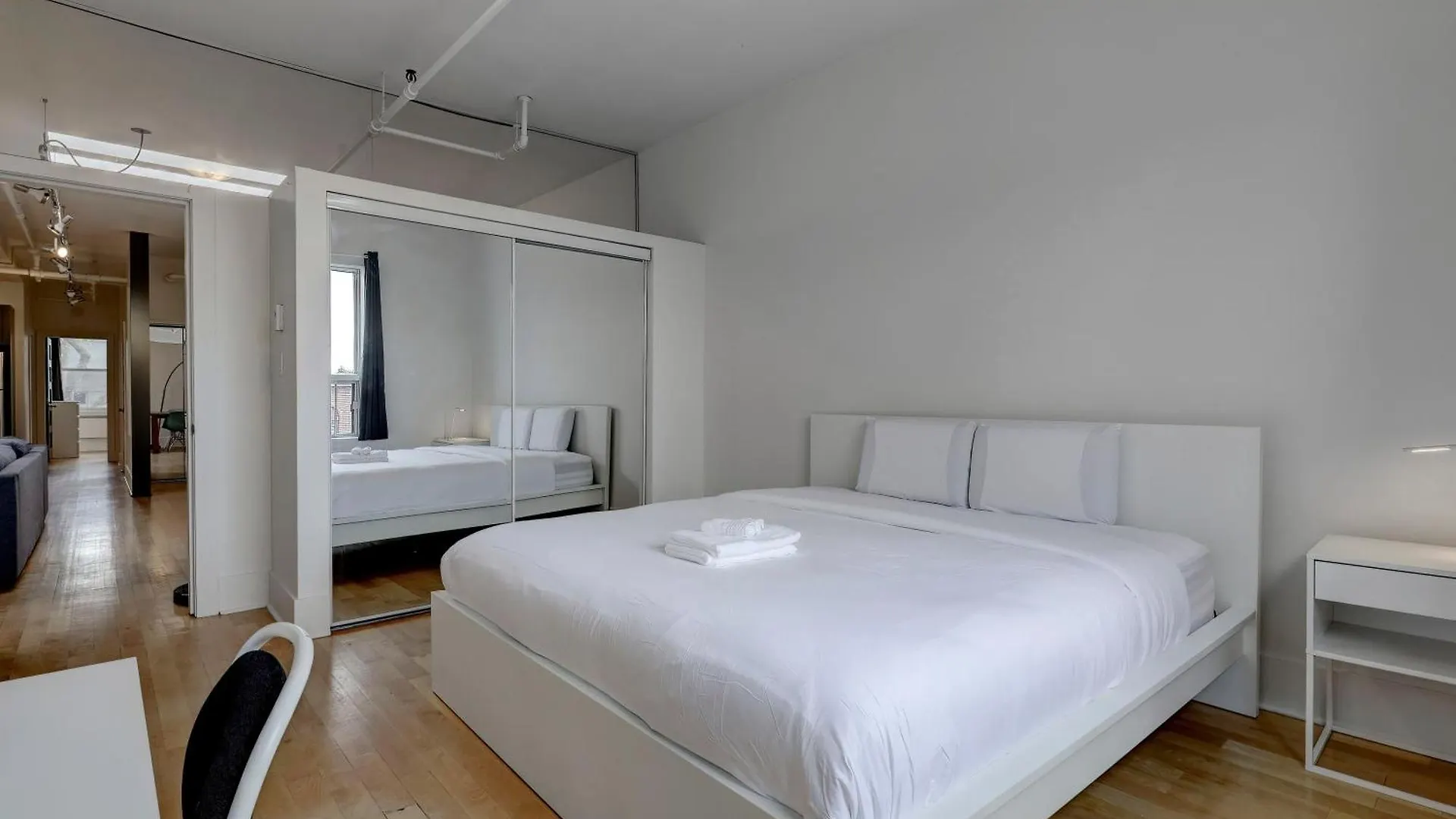 Apartment Spacious 4Br1B Chic Retreat In The Plateau Zv7 Montreal Canada
