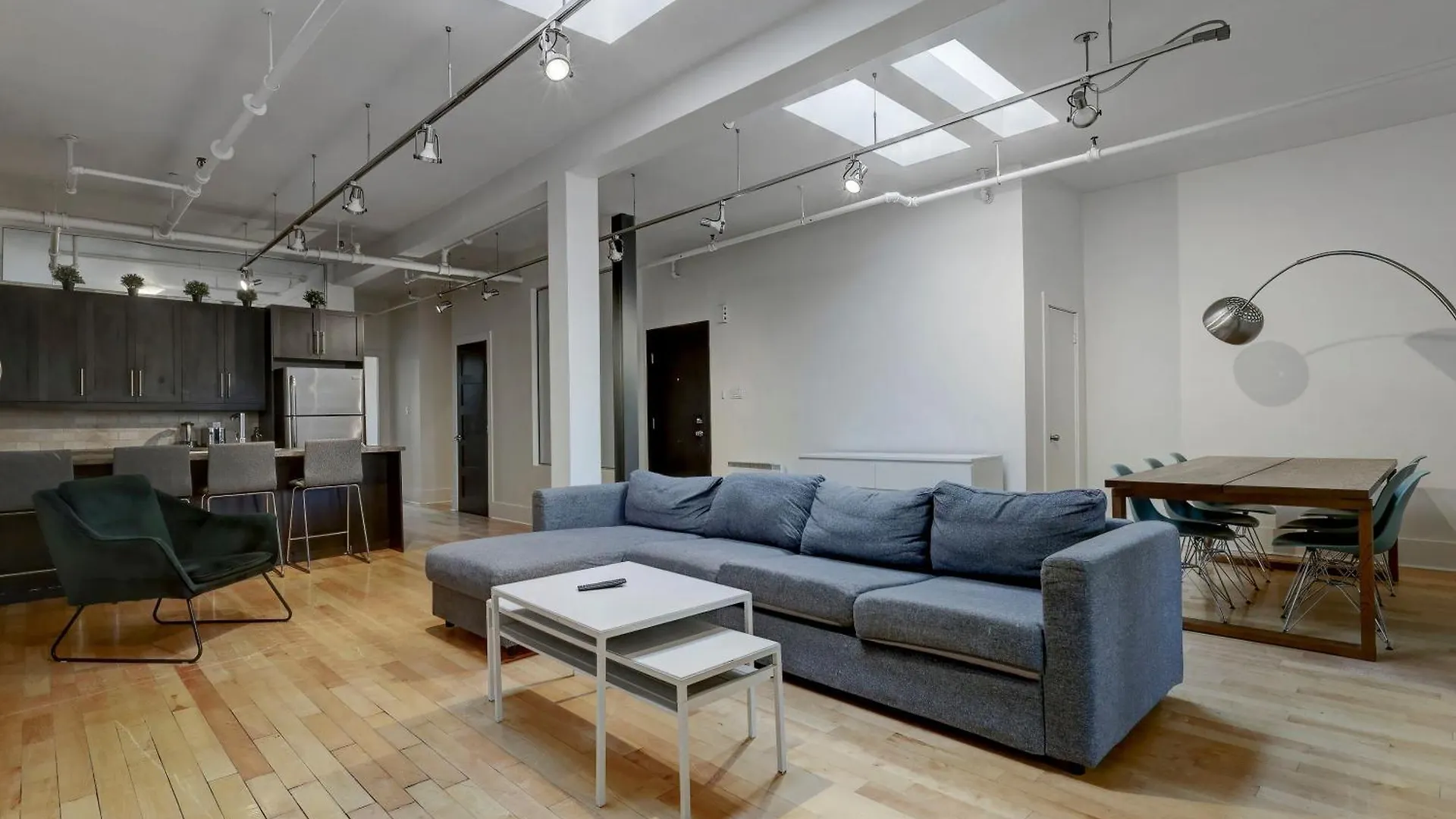 Apartment Spacious 4Br1B Chic Retreat In The Plateau Zv7 Montreal