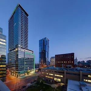 & - Centre-ville Ouest By Ihg Montréal