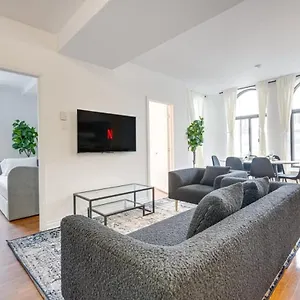 M11 Gorgeous Bright Corner 2br In Heart Of Mtl Apartment